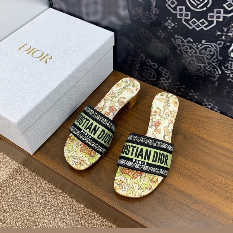 ch**an D*or slippers